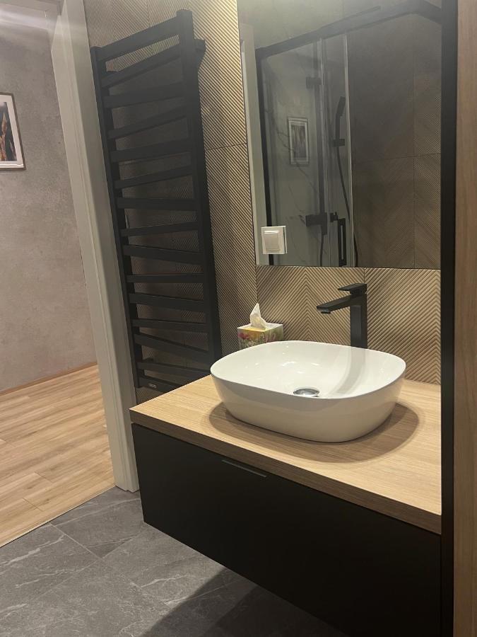 Amsterdam - Nowy Apartament W Centrum Z Prywatnym Zadaszonym Parkingiem Новы-Тарг Экстерьер фото