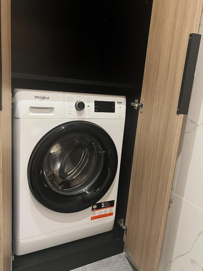 Amsterdam - Nowy Apartament W Centrum Z Prywatnym Zadaszonym Parkingiem Новы-Тарг Экстерьер фото