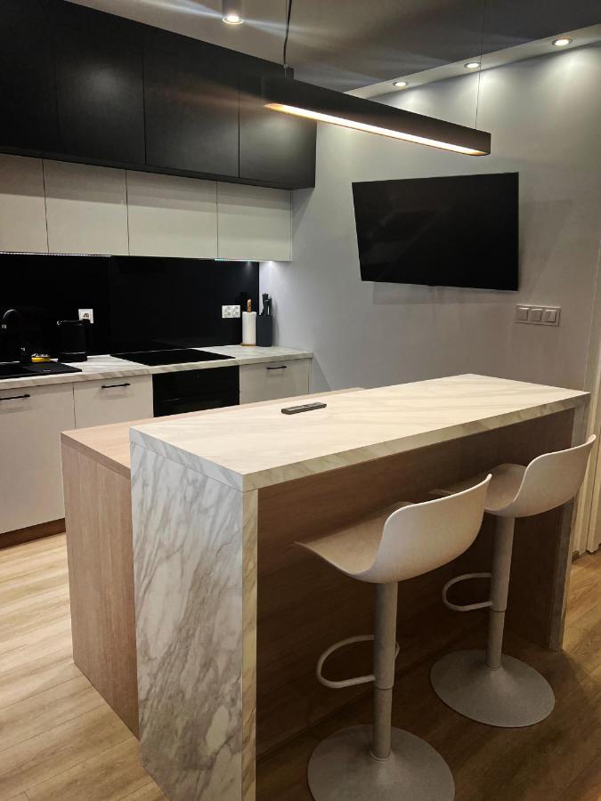 Amsterdam - Nowy Apartament W Centrum Z Prywatnym Zadaszonym Parkingiem Новы-Тарг Экстерьер фото
